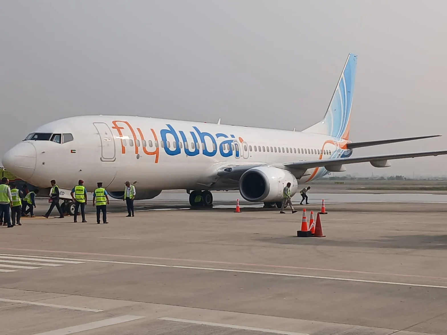 fly dubai PH7OYzVz2z