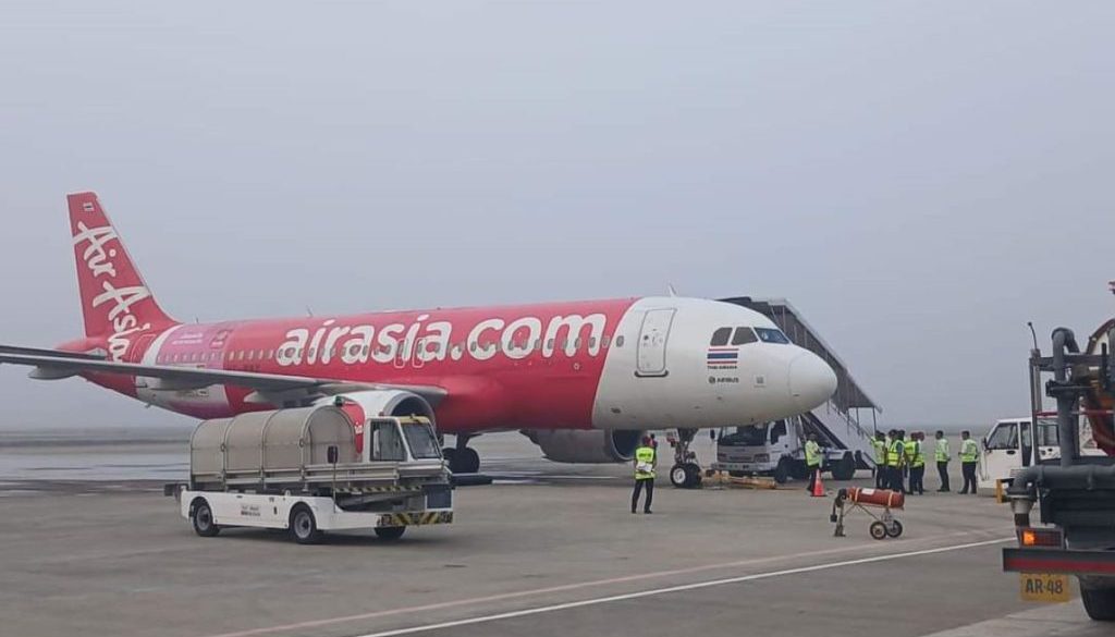 thai air asia 1024x768 1024x585 1