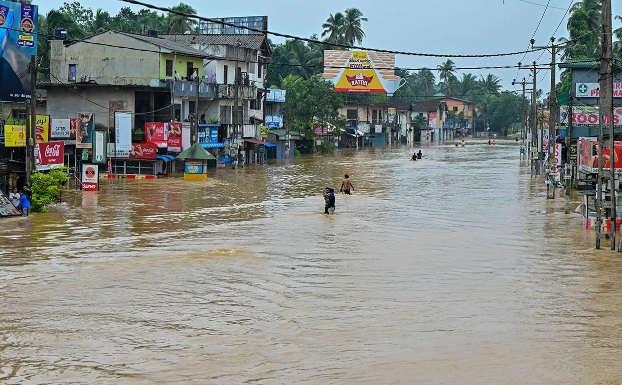 Srilanka ditvaah Flood Photo AFP 3