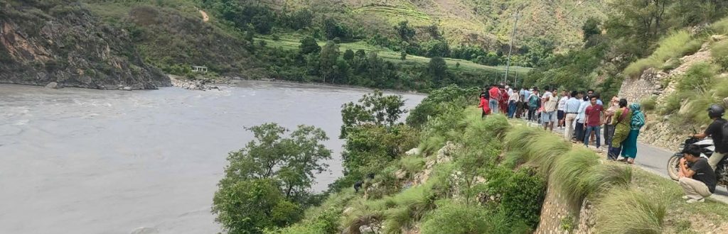 Salyan Accident 1024x500 1 e1786528268442